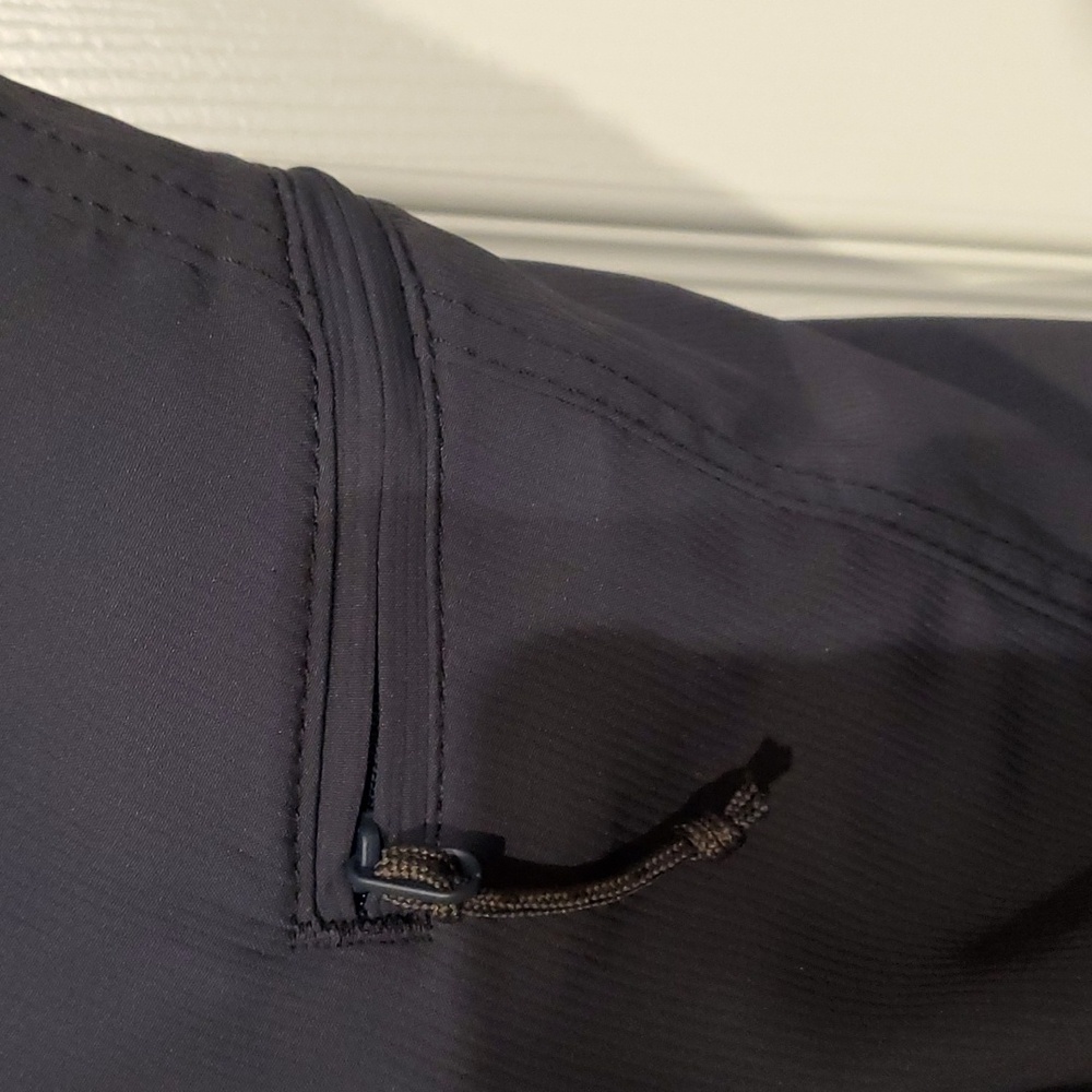 Wrangler Mens Cargo Shorts. Mens Size 44. 10" inseam. - Picture 5 of 9